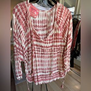 Gypsy & Gold. Pinkish red / white blouse w tie dye print